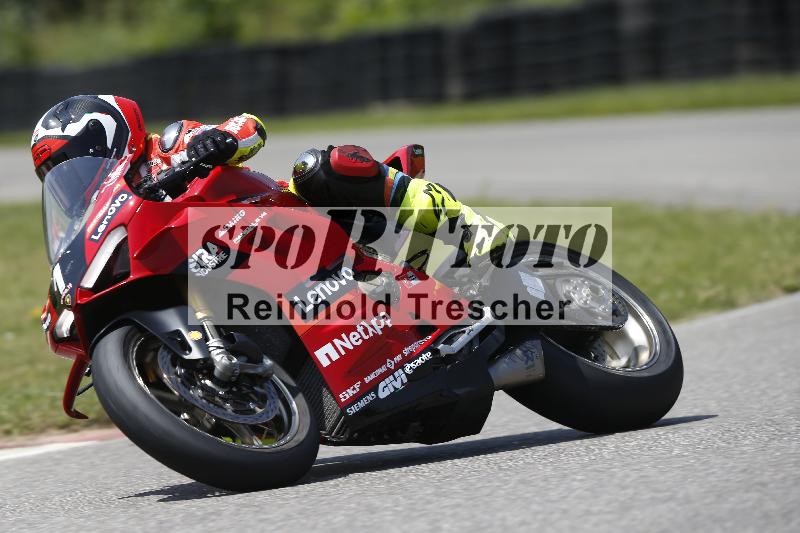 /27 12.06.2025 Ducati Schweiz Trackday Warmup  ADR/gruen-vert/1